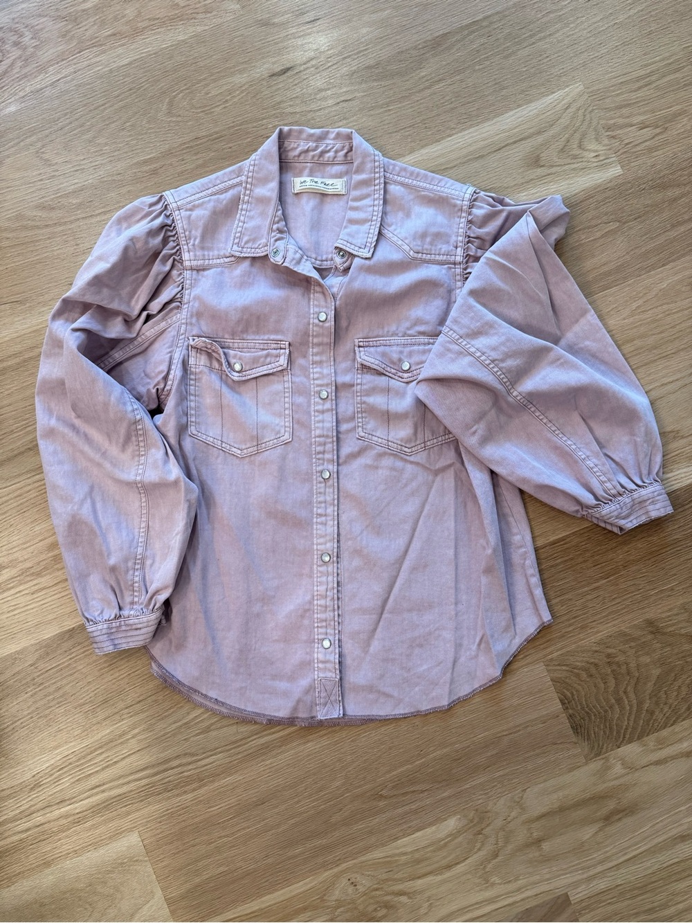 We the Free “with love” denim top in WASHED LAVENDER - Picture 3 of 5